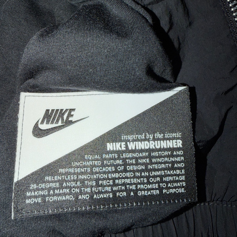 Nike Windrunner Jacket - Picture 4 of 4